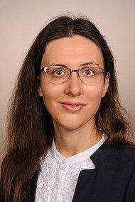 Dr. Daniela Mathuber